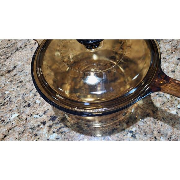 VTG Corning Ware Vision Amber Glass Cookware 2.5 Liter Sauce Pan & Lid - Picture 10 of 12